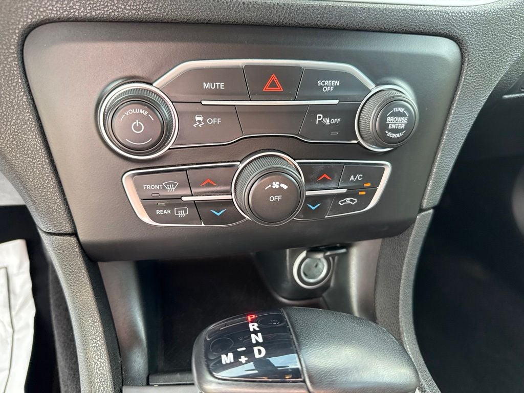2022 Dodge Charger SXT RWD