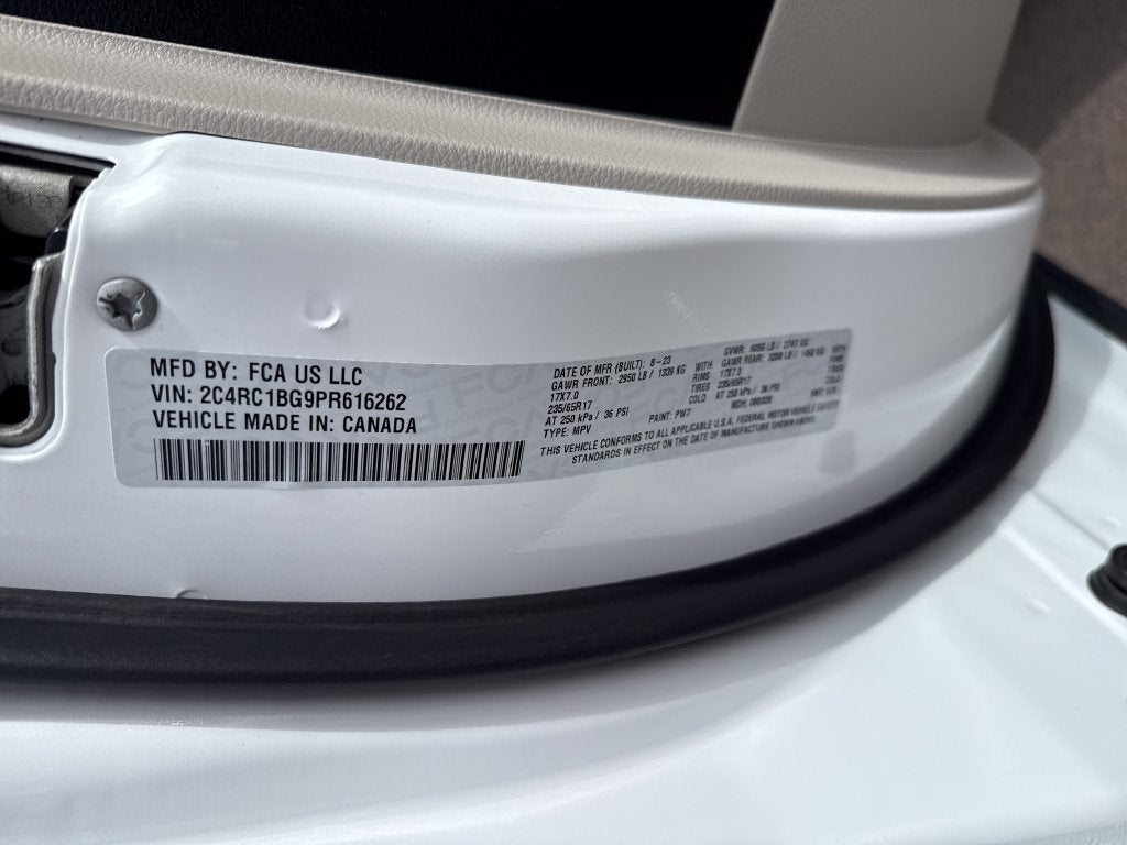 2023 Chrysler Pacifica Touring L