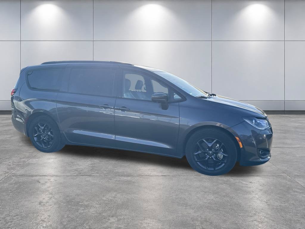 2019 Chrysler Pacifica Touring L Plus