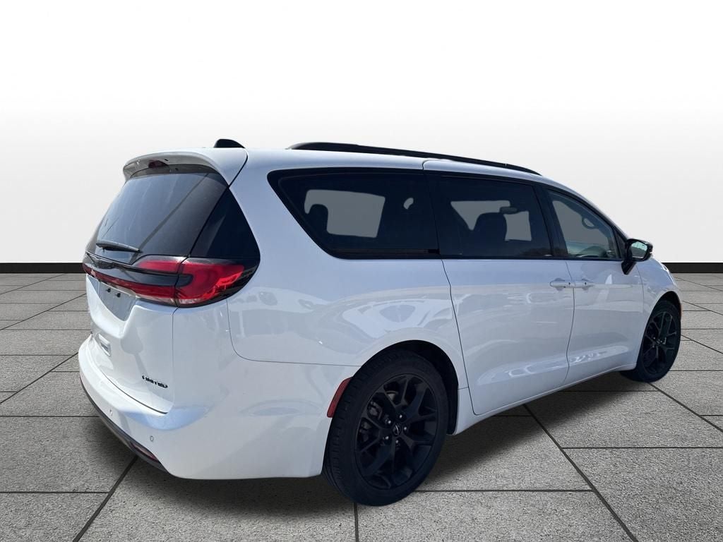 2025 Chrysler Pacifica Limited