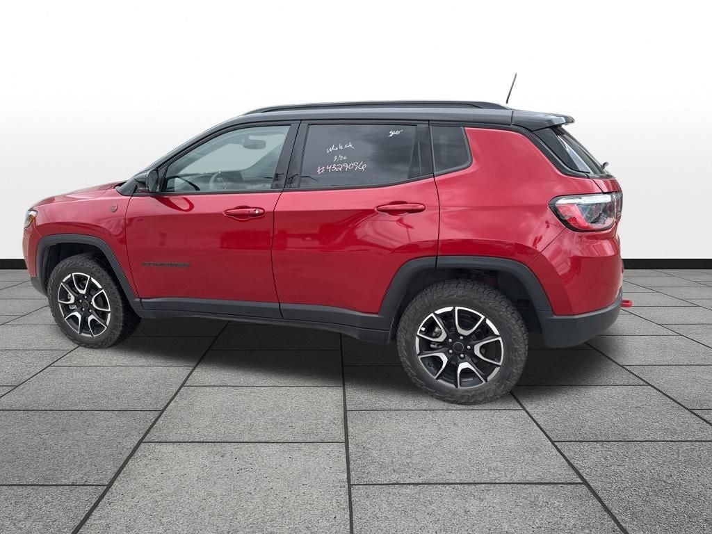 2025 Jeep Compass Trailhawk