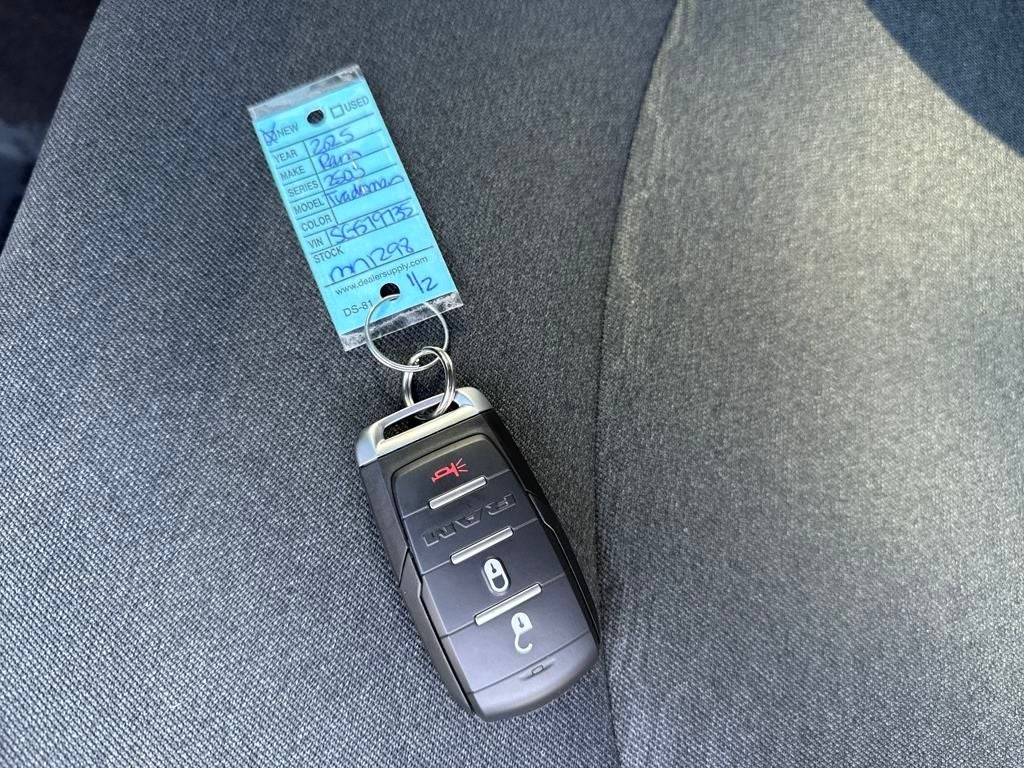 2025 RAM 2500 Tradesman Crew Cab 4x4 6'4' Box