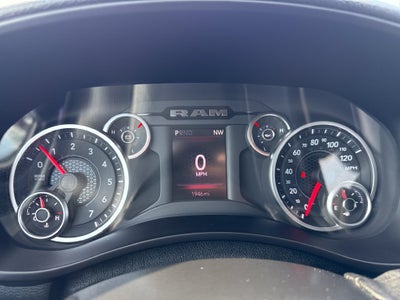 2025 RAM 2500 Tradesman Crew Cab 4x4 6'4' Box