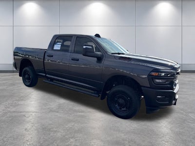 2025 RAM 2500 Tradesman Crew Cab 4x4 6'4' Box