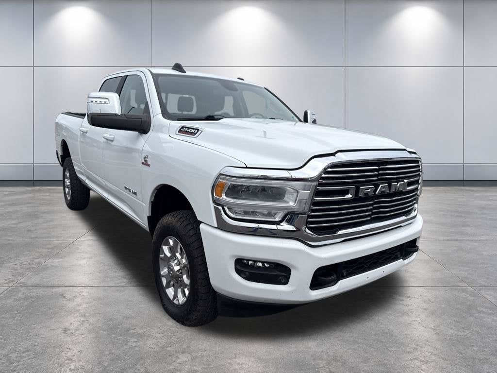 2023 RAM 2500 Laramie Crew Cab 4x4 6'4' Box