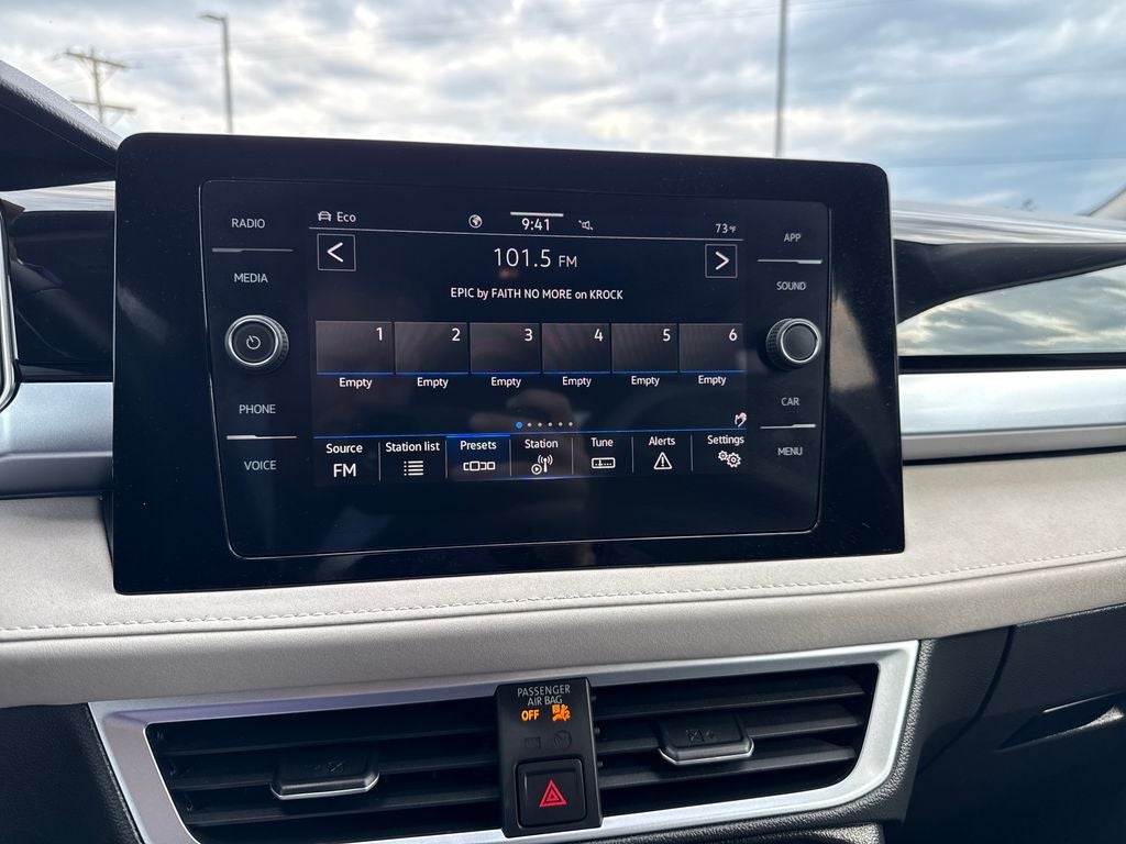 2025 Volkswagen Taos 1.5T SE