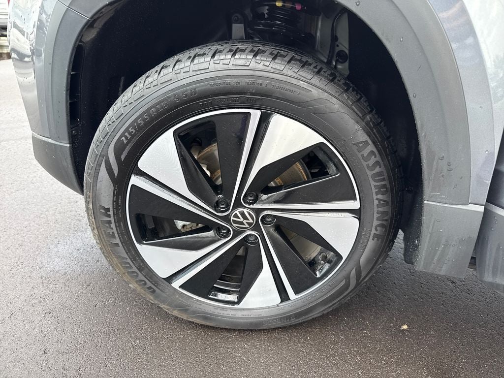 2025 Volkswagen Taos 1.5T SE