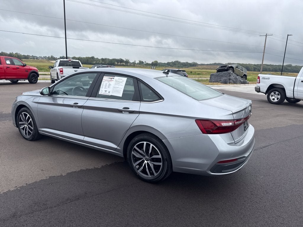 2025 Volkswagen Jetta 1.5T SE