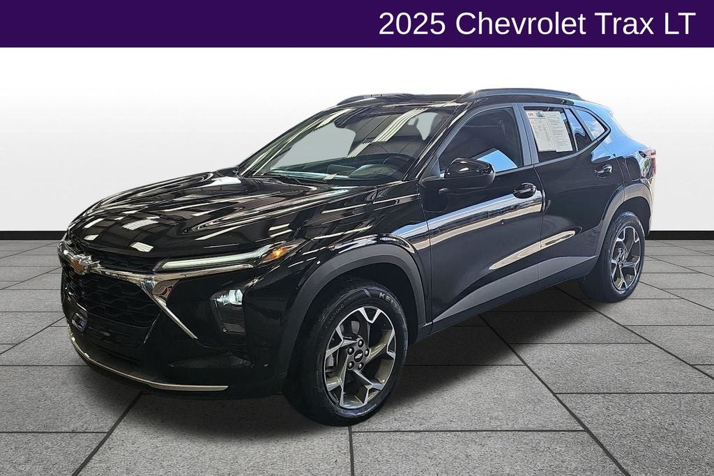 2025 Chevrolet Trax FWD LT