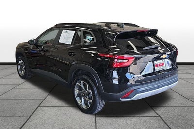 2025 Chevrolet Trax FWD LT