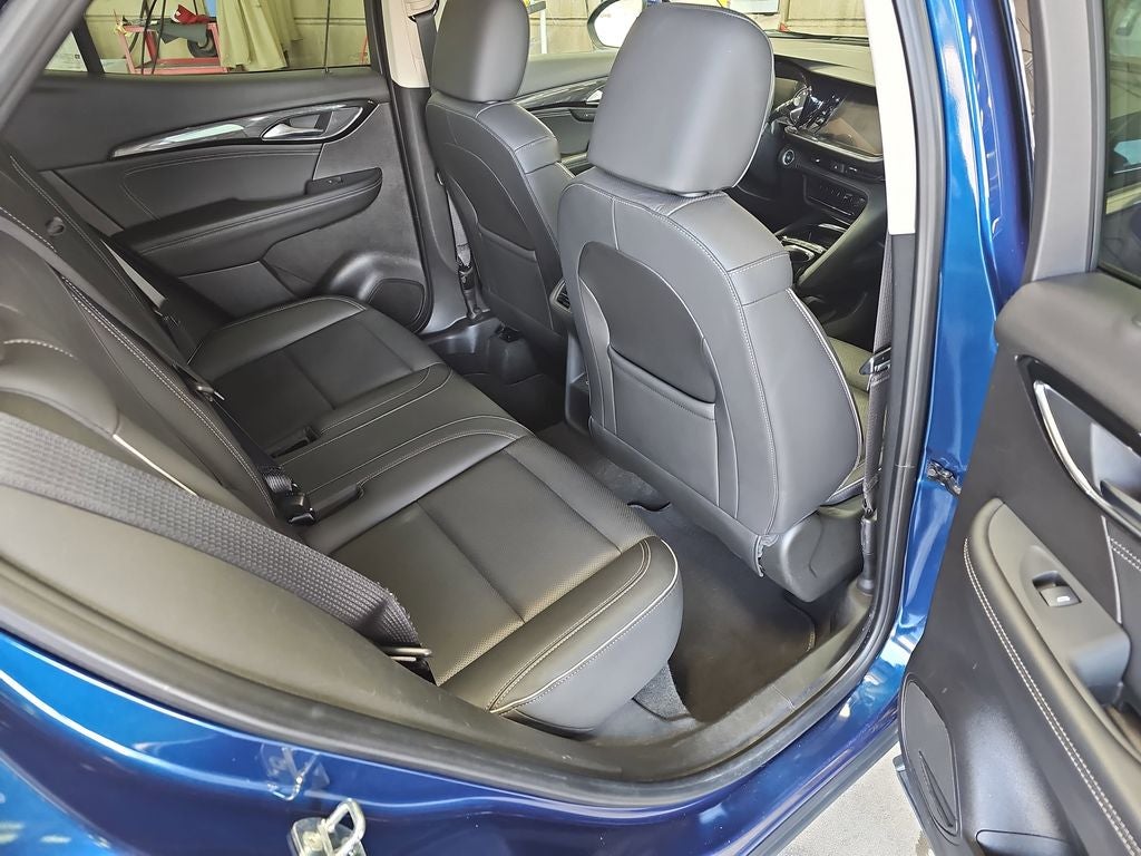 2023 Buick Envision Essence FWD