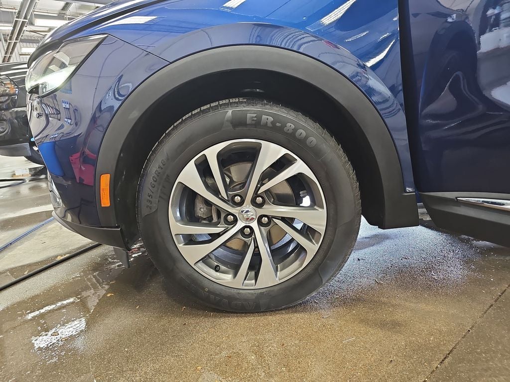 2023 Buick Envision Essence FWD