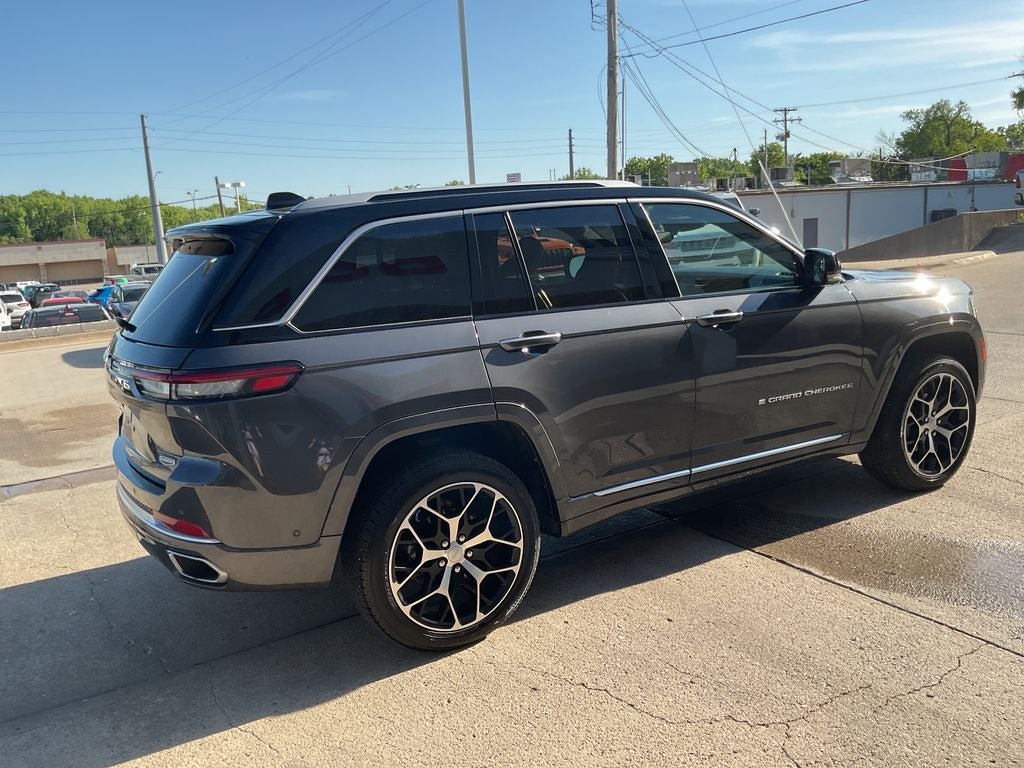 2022 Jeep Grand Cherokee Summit Reserve