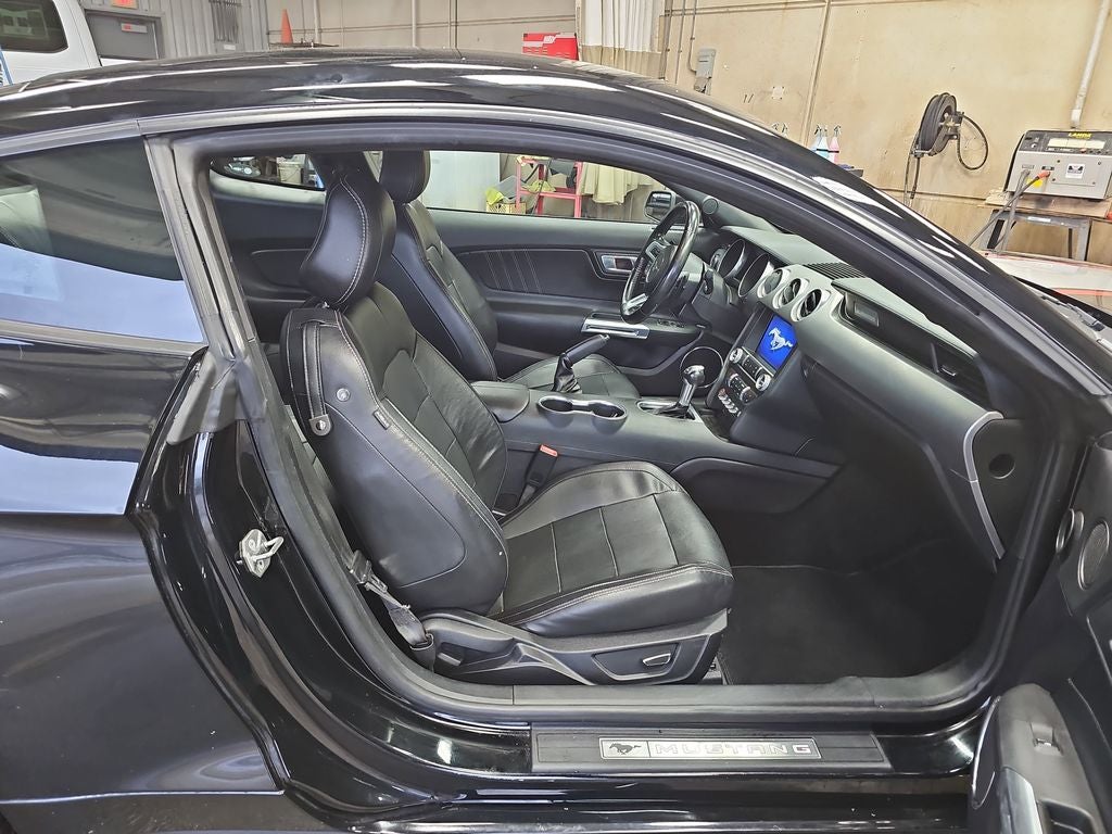 2019 Ford Mustang EcoBoost Premium