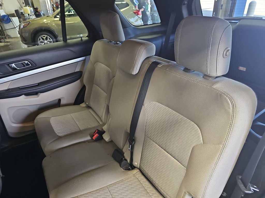 2018 Ford Explorer Base