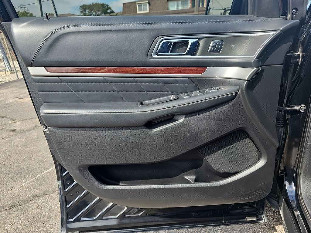 2017 Ford Explorer Platinum