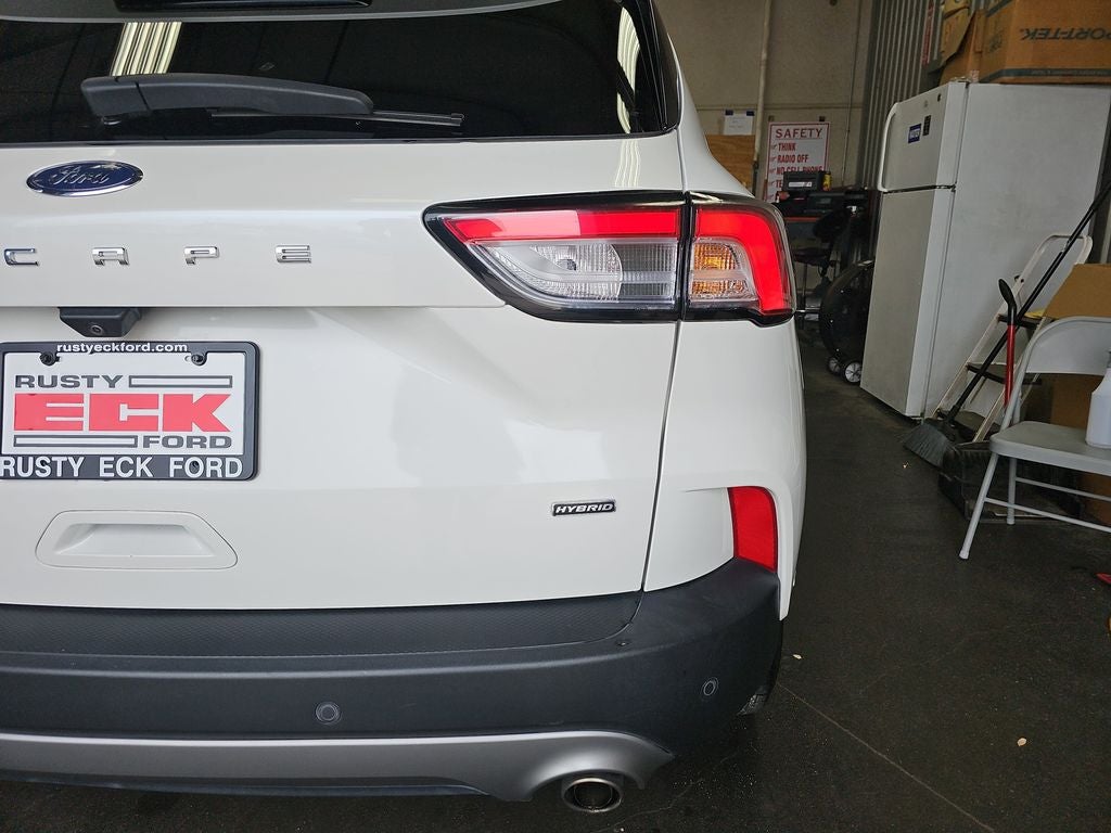 2021 Ford Escape Hybrid Titanium