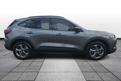2025 Ford Escape Hybrid ST-Line