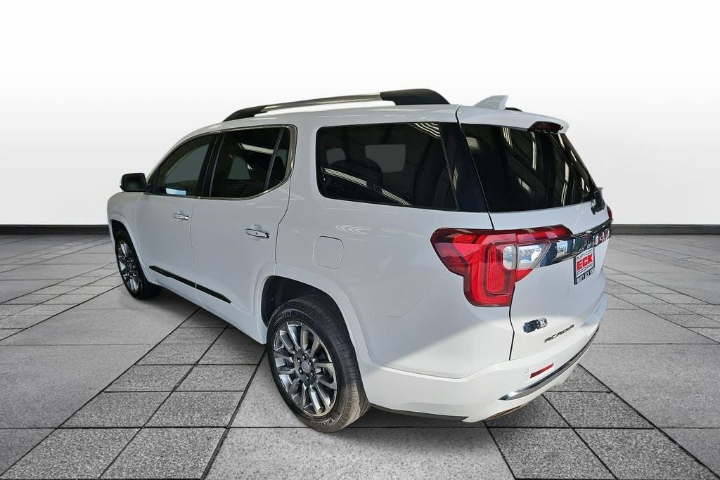 2023 GMC Acadia Denali