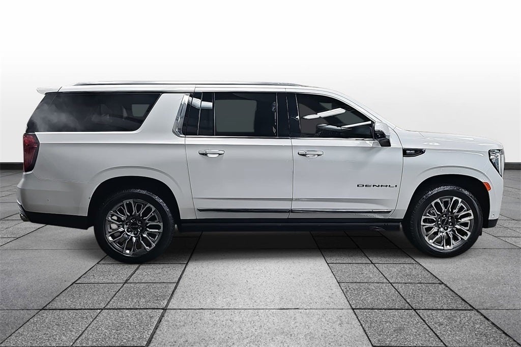 2023 GMC Yukon XL Denali Ultimate
