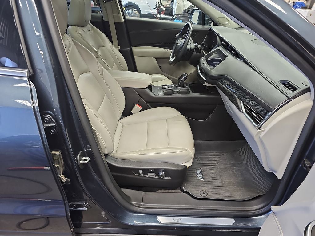 2019 Cadillac XT4 Premium Luxury