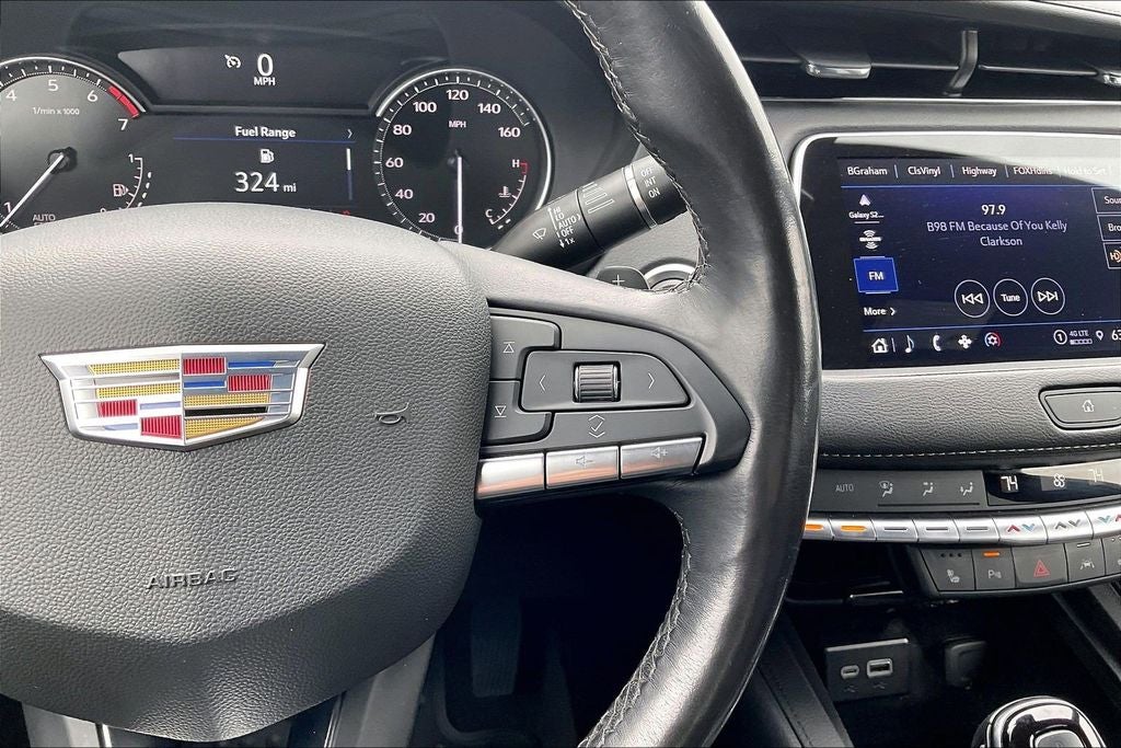 2023 Cadillac XT4 Premium Luxury