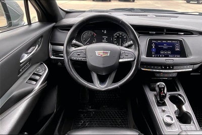 2023 Cadillac XT4 Premium Luxury