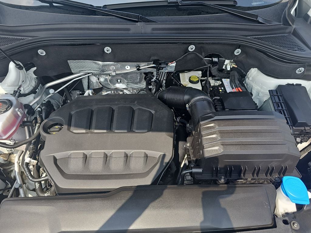 2025 Volkswagen Atlas Cross Sport 2.0T SE w/Technology