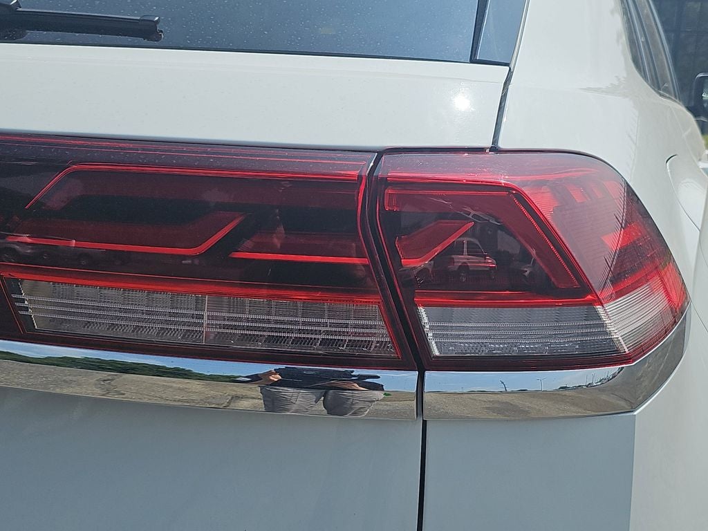 2025 Volkswagen Atlas Cross Sport 2.0T SE w/Technology