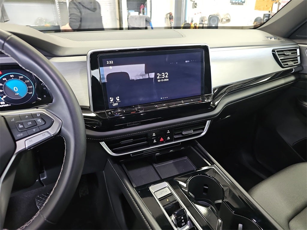 2024 Volkswagen Atlas Cross Sport 2.0T SE w/Technology