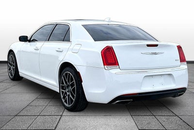 2018 Chrysler 300 Touring