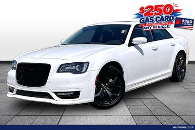2022 Chrysler 300 Touring