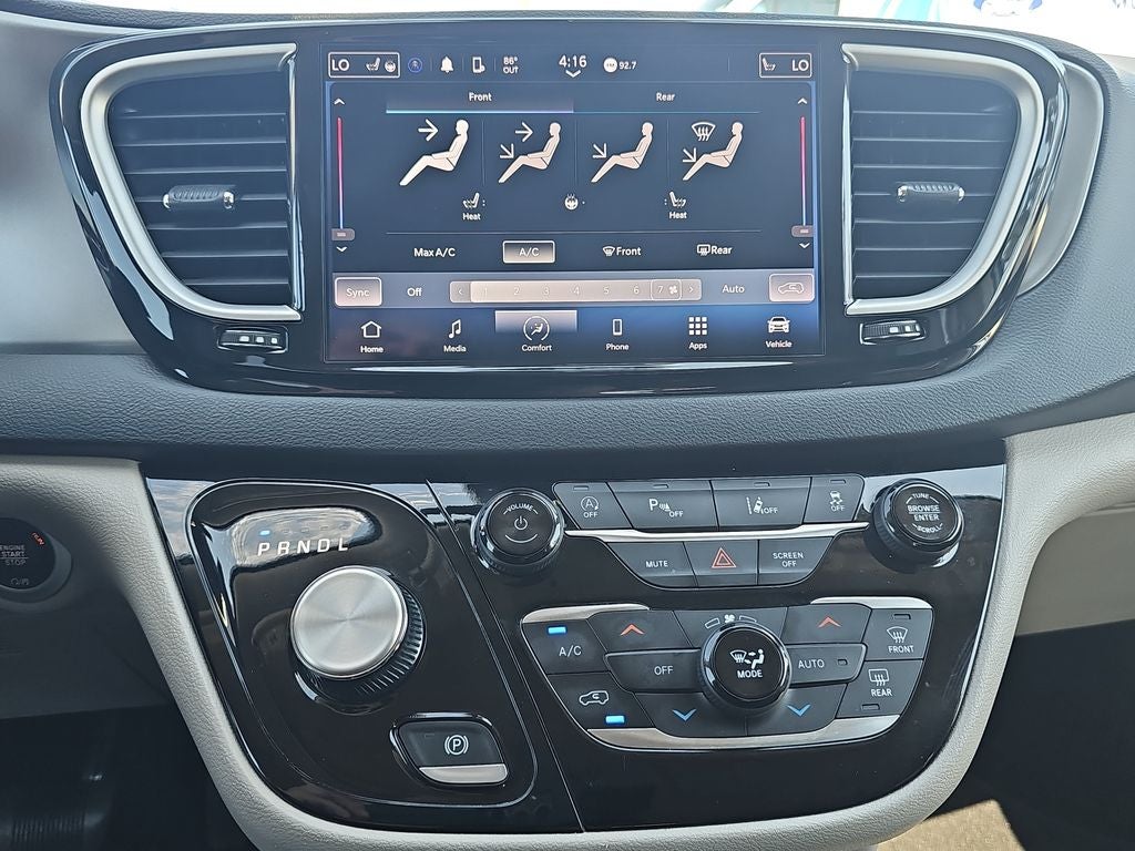 2024 Chrysler Pacifica Touring L