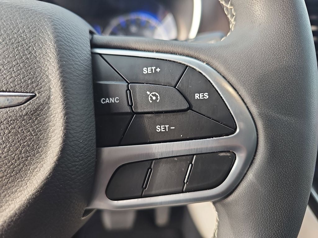 2024 Chrysler Voyager LX