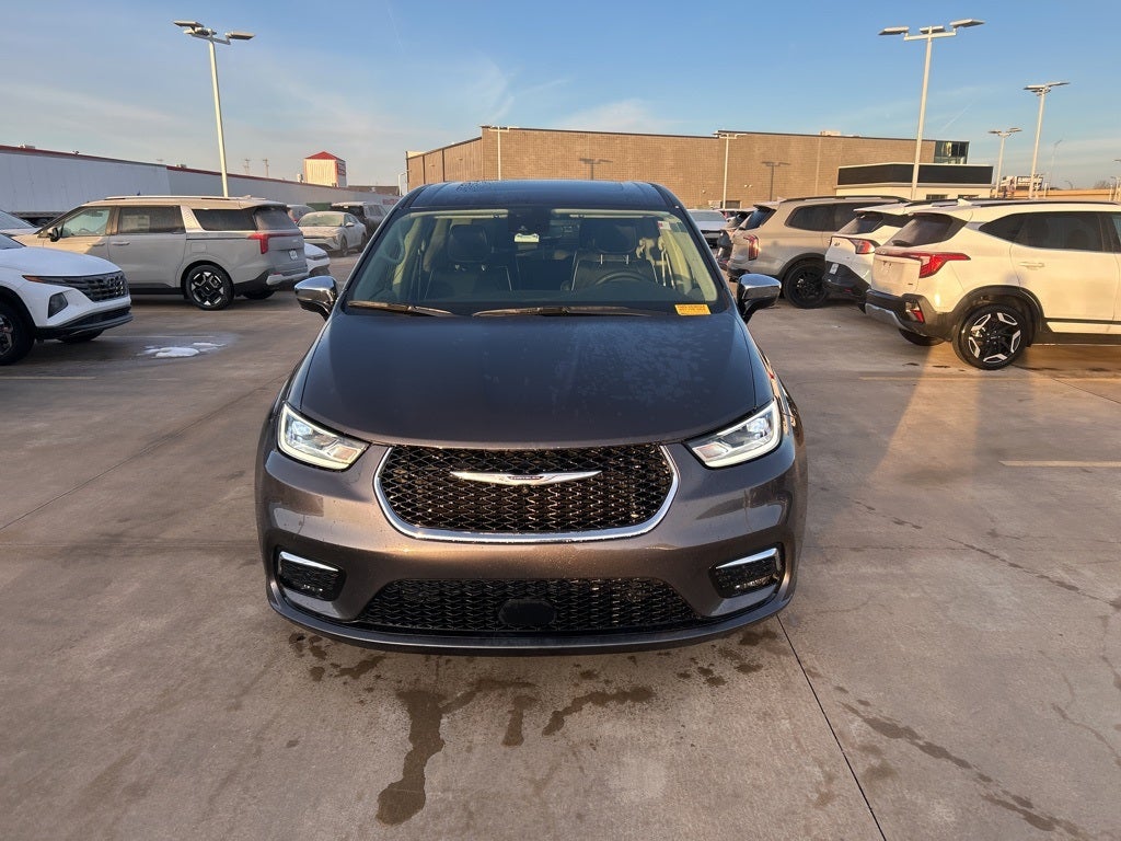 2023 Chrysler Pacifica Hybrid Limited