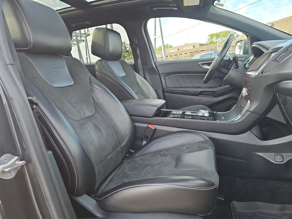 2020 Ford Edge ST