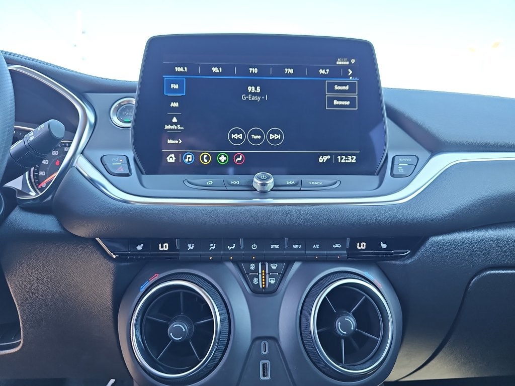 2025 Chevrolet Blazer LT