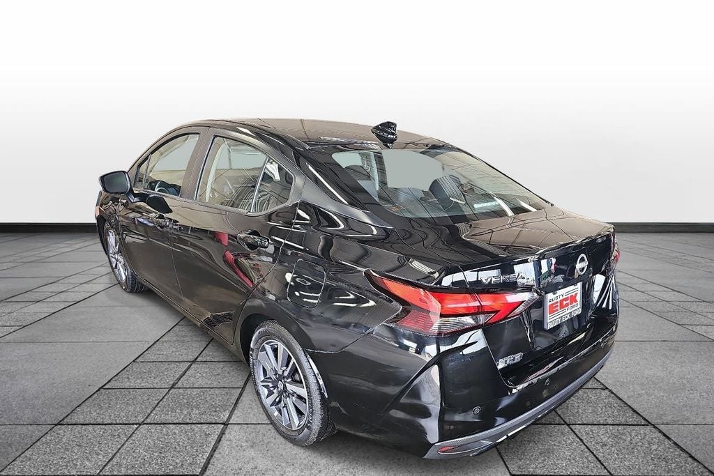 2023 Nissan Versa 1.6 SV