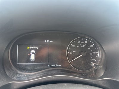 2022 Nissan Kicks SR