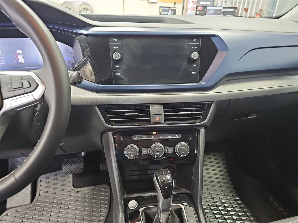 2024 Volkswagen Taos 1.5T SE