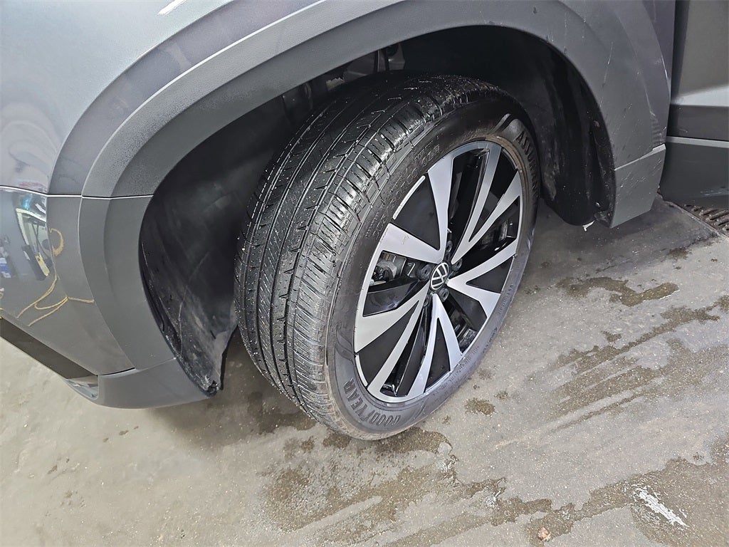 2024 Volkswagen Taos 1.5T SE