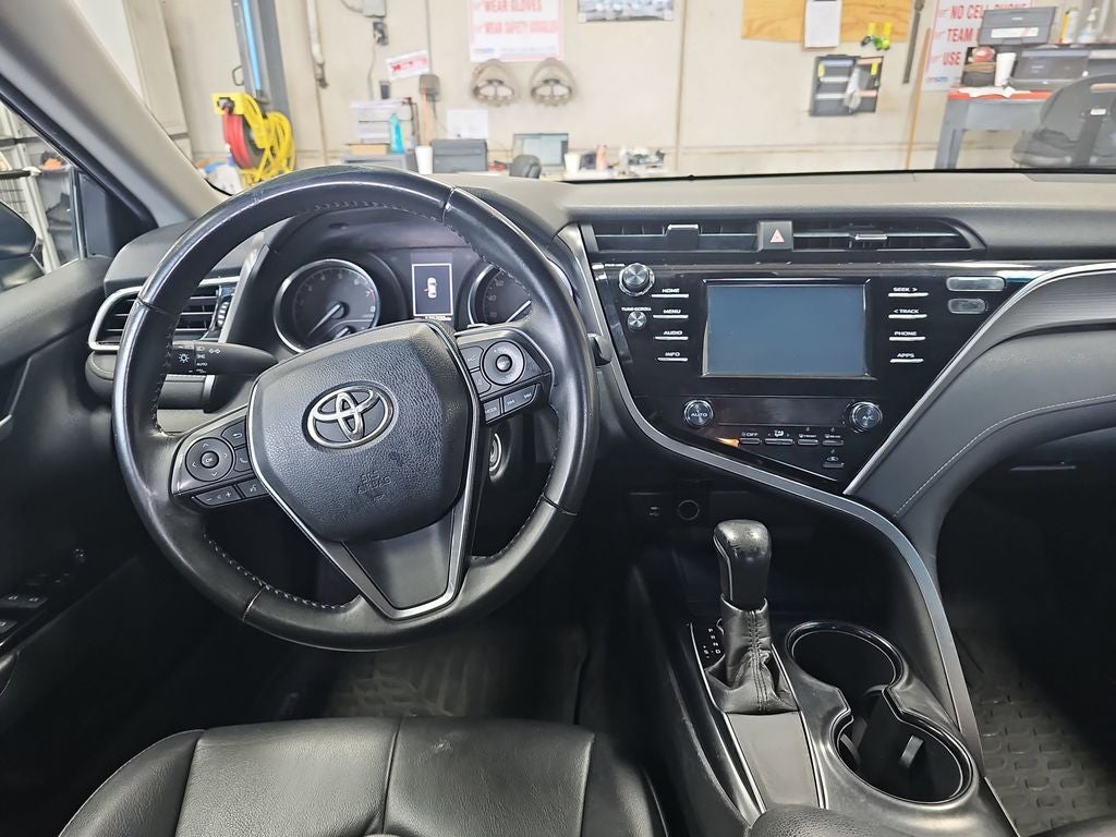 2018 Toyota Camry SE