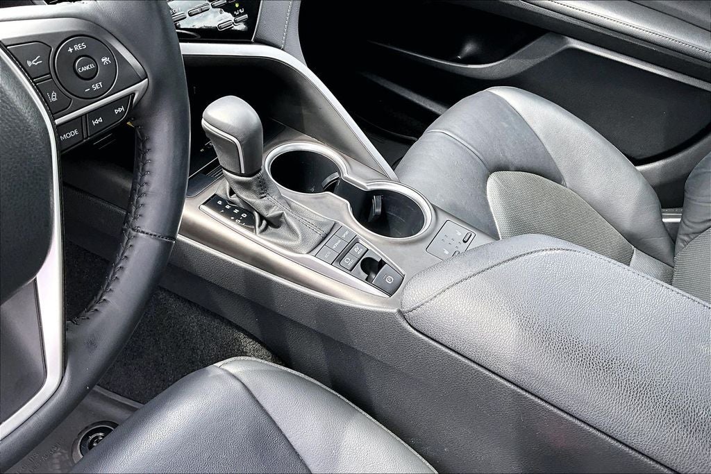 2023 Toyota Camry Hybrid XLE