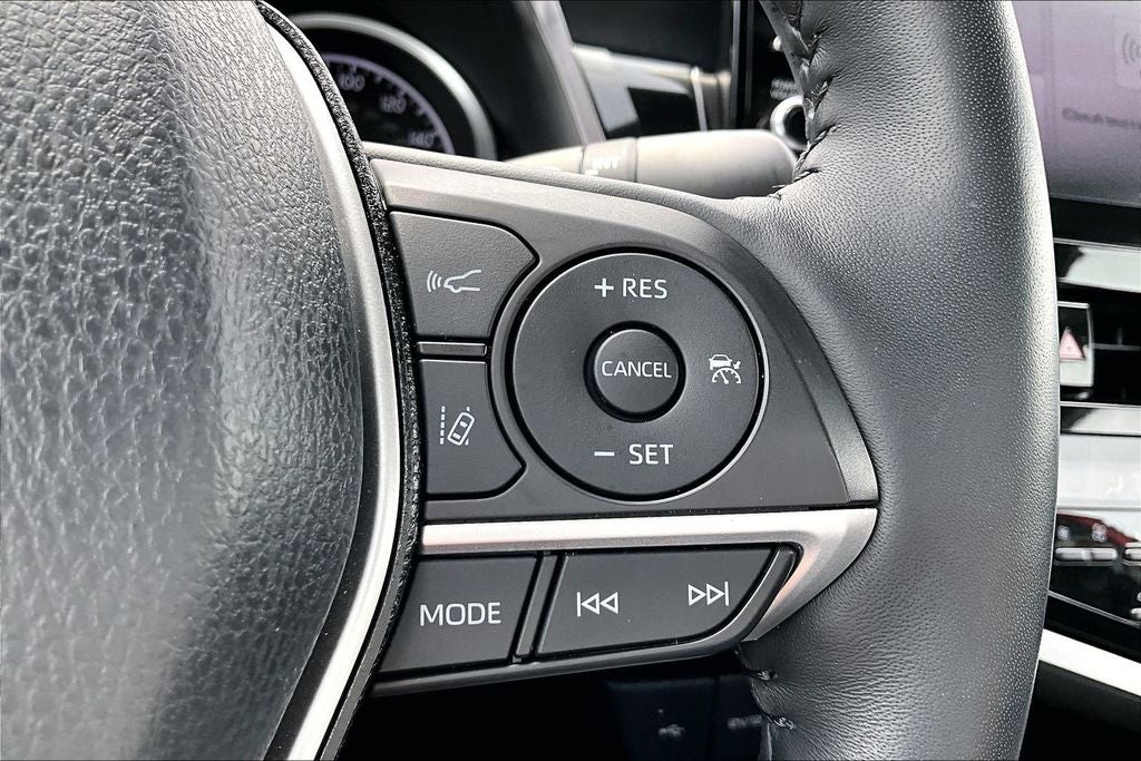 2023 Toyota Camry Hybrid XLE