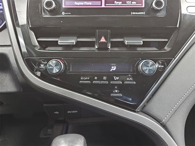 2022 Toyota Camry SE