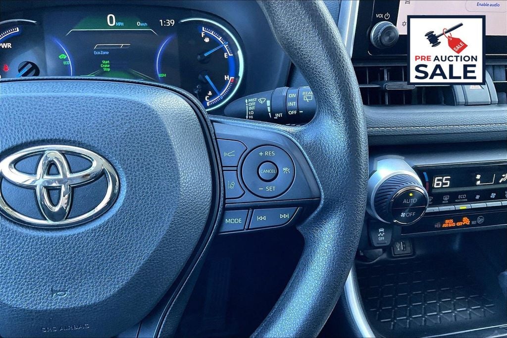 2025 Toyota RAV4 Hybrid XLE