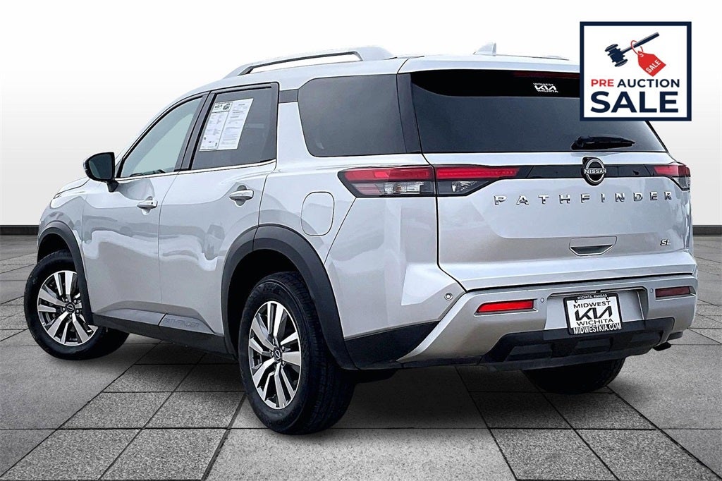 2025 Nissan Pathfinder SL