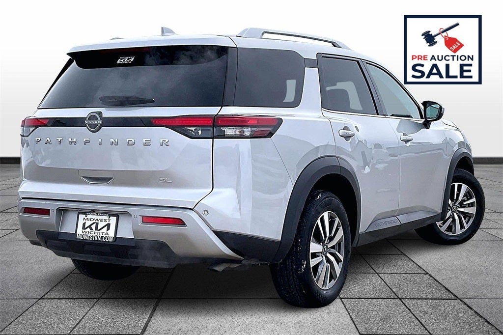 2025 Nissan Pathfinder SL