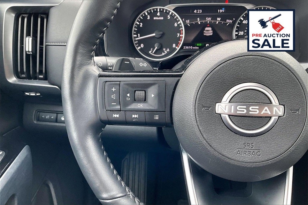 2025 Nissan Pathfinder SL