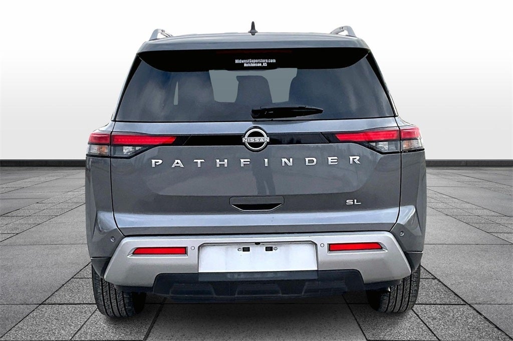2025 Nissan Pathfinder SL